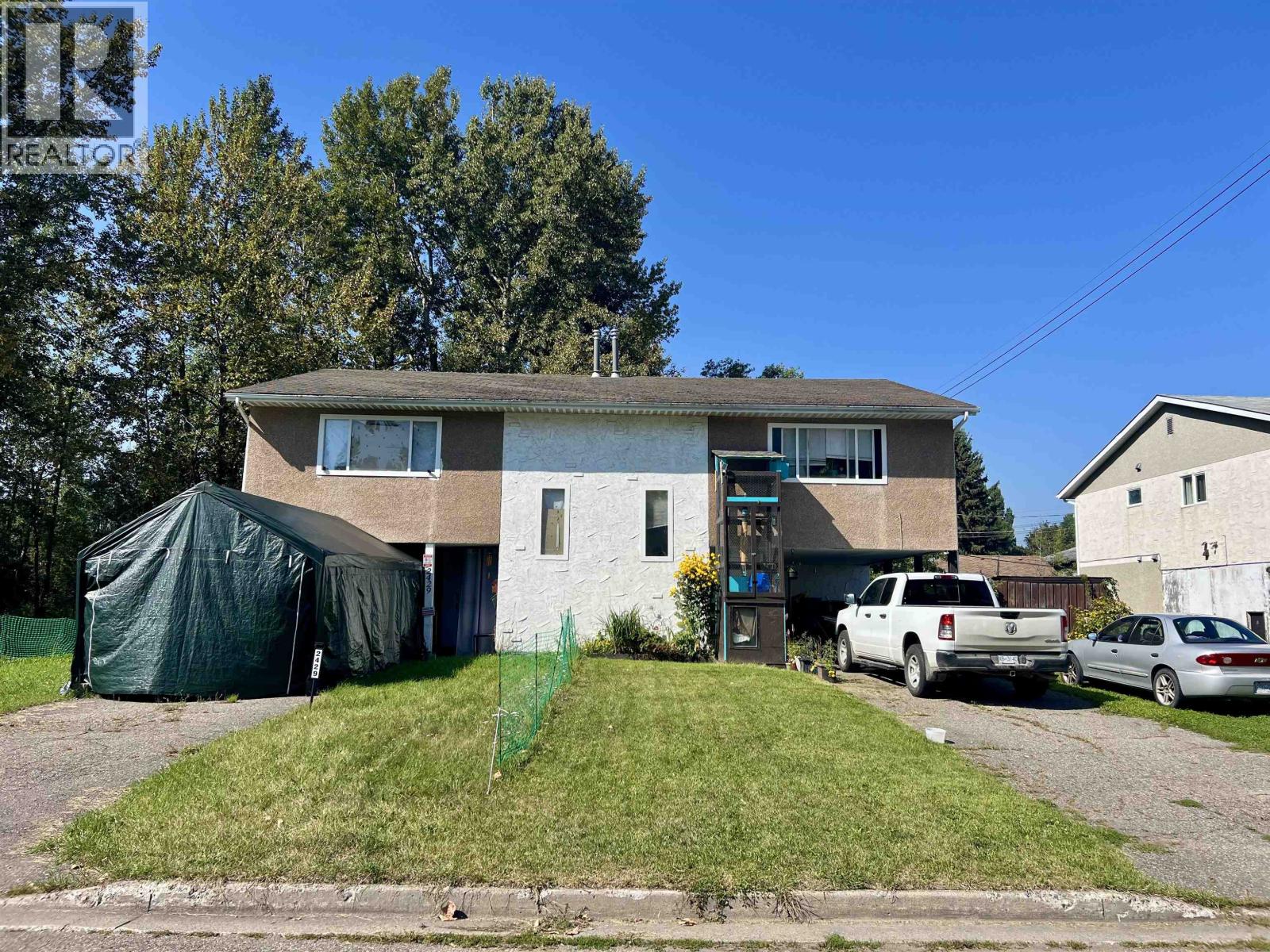 2425-2429 Oak St, Prince George, BC V2L 4X6