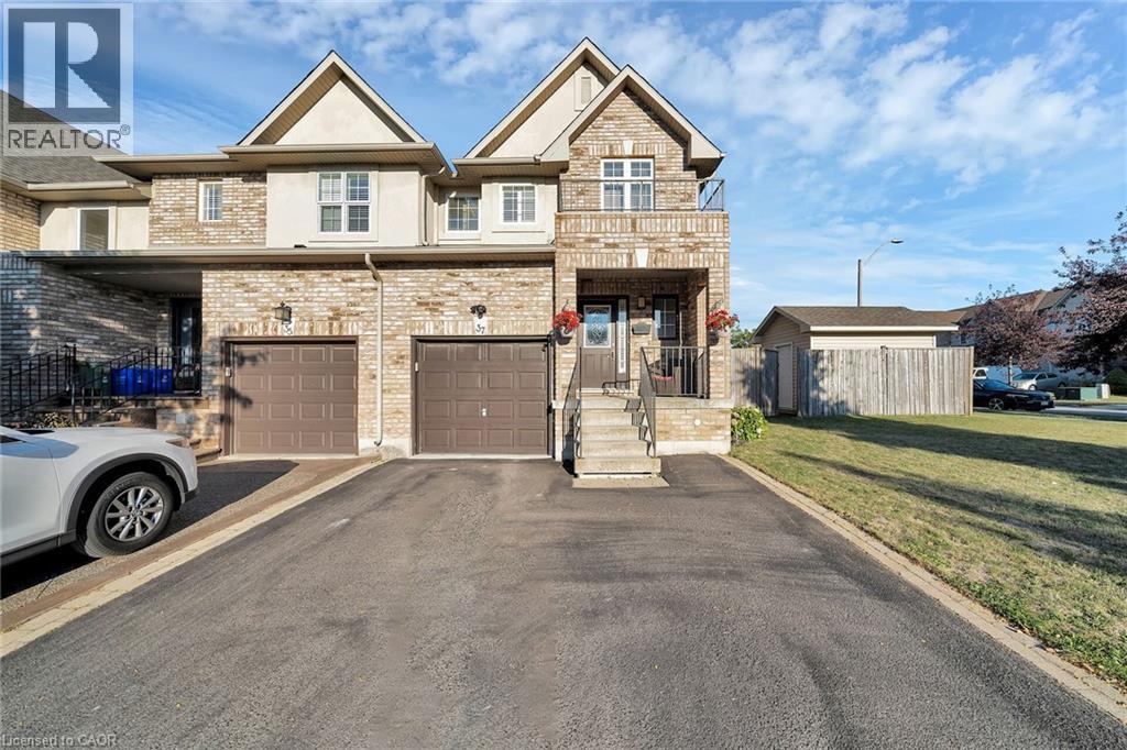 37 Meadow Wood Cres, Hamilton, ON L8J 3Z7