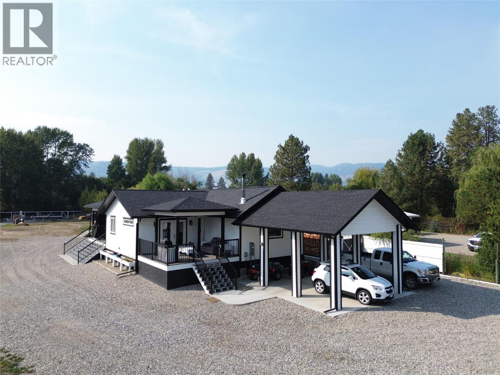 6135 12 Th Street, Grand Forks, BC V0H 1H0