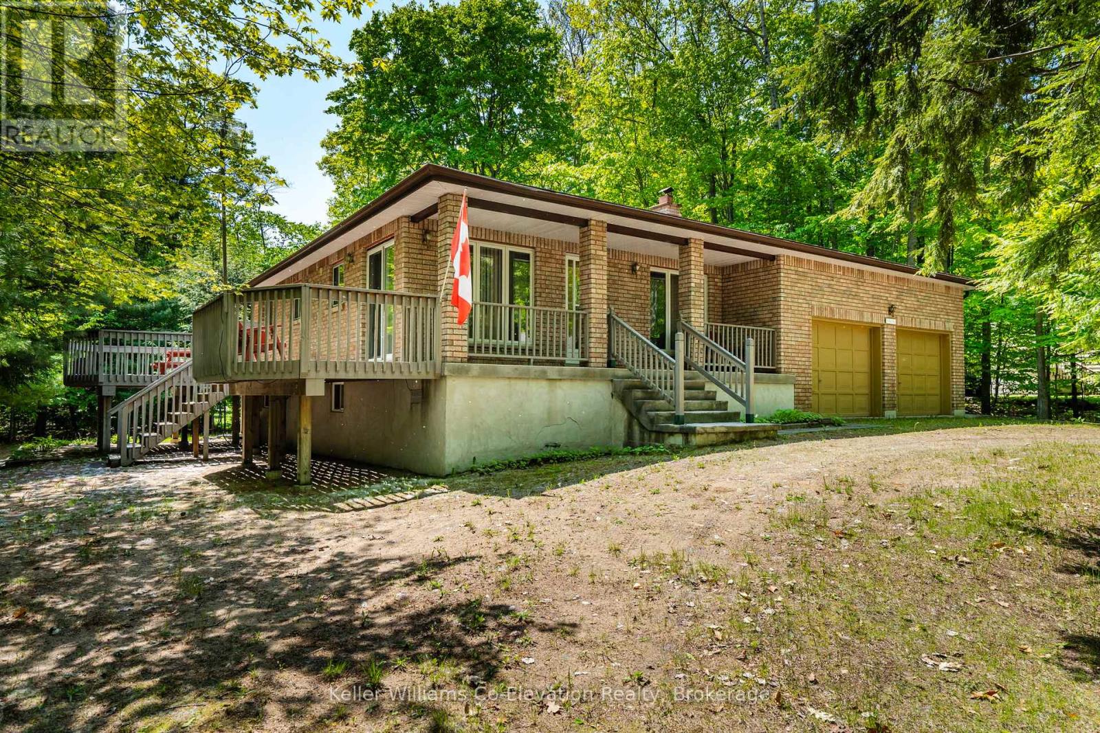 134 Tall Pines Dr, Tiny, ON L9M 0H4