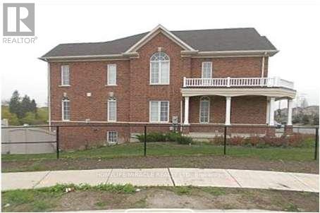 60 Panama Pl, Brampton, ON L6P 2G6