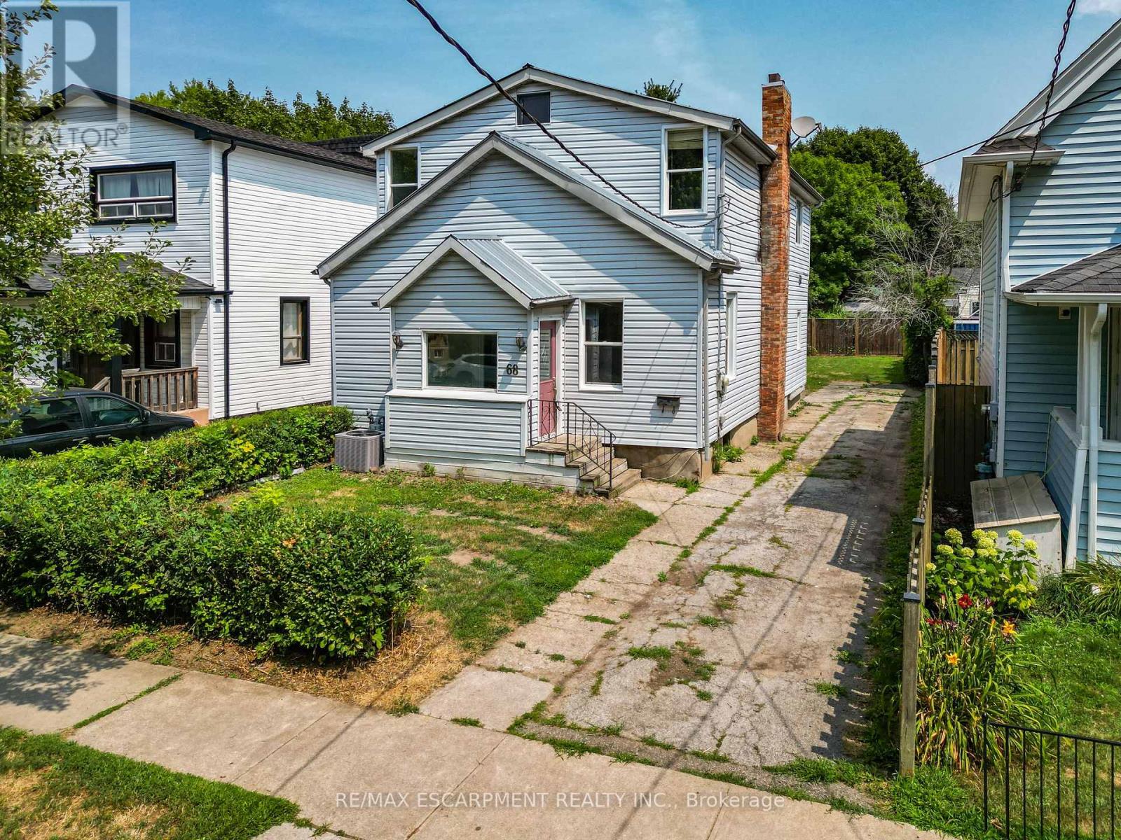 68 Henry St, St. Catharines, ON L2R 5V2