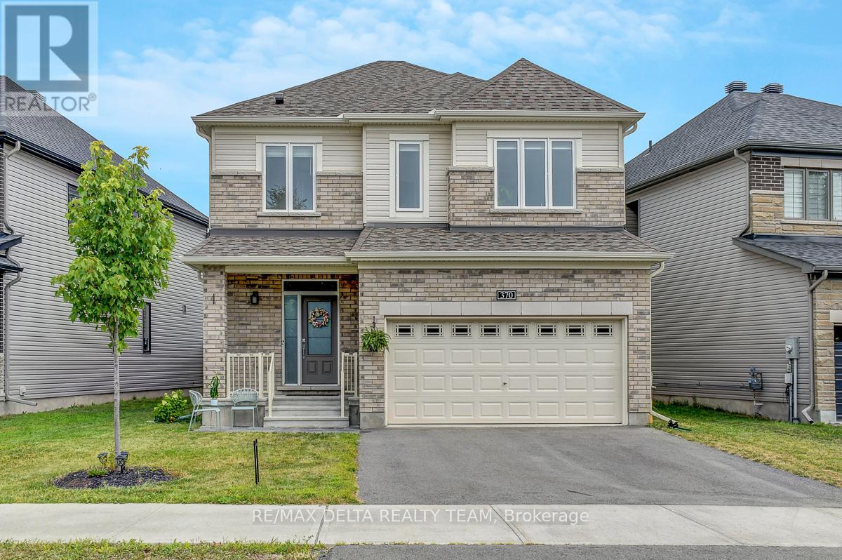 370 Aquaview Dr, Ottawa, ON K4A 5K5