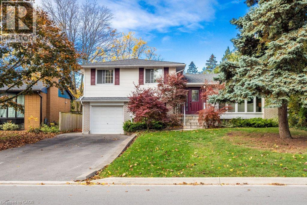 5119 Cherryhill Cres, Burlington, ON L7L 4B8