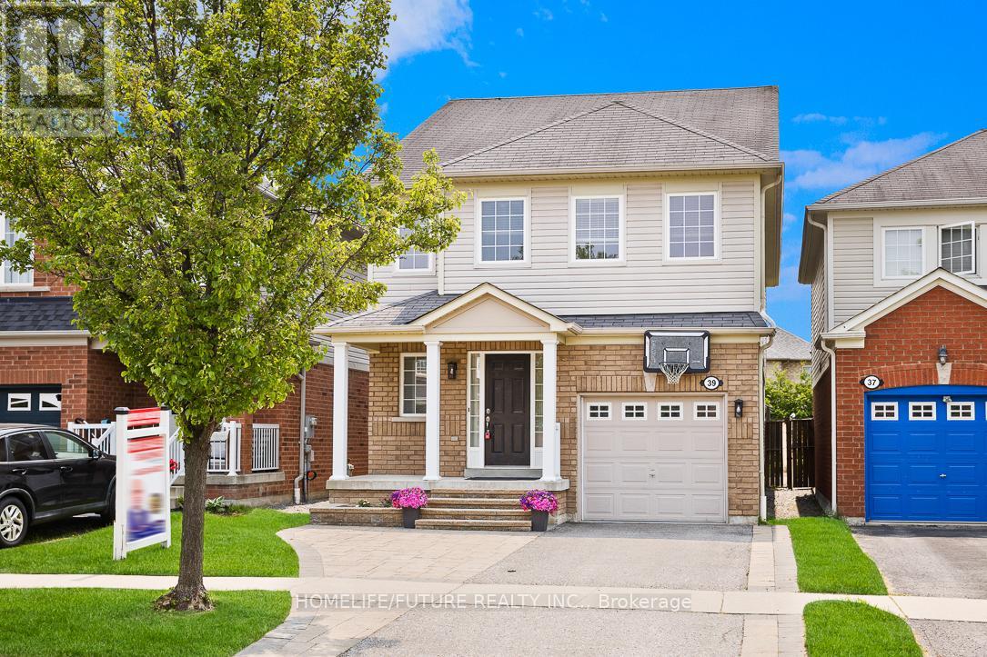 39 Harkness Dr, Whitby Rolling Acres, ON L1R 0C5