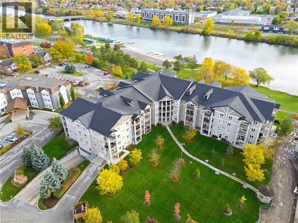330 Prince Charles Drive S Unit 2, Welland, ON L3C 7B3