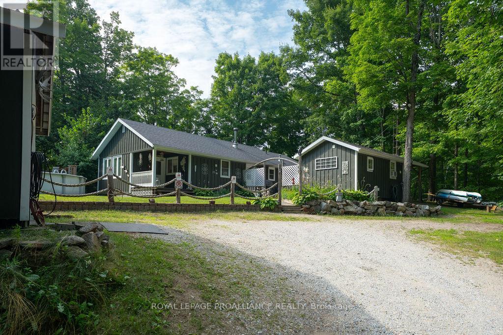1006 Westwood Dr, Central Frontenac, ON K0H 2E0