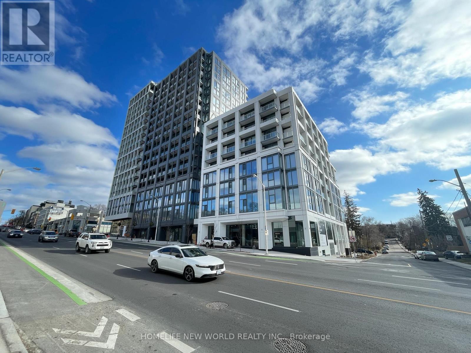 1621 2020 Bathurst St, Toronto, ON M5P 0A6