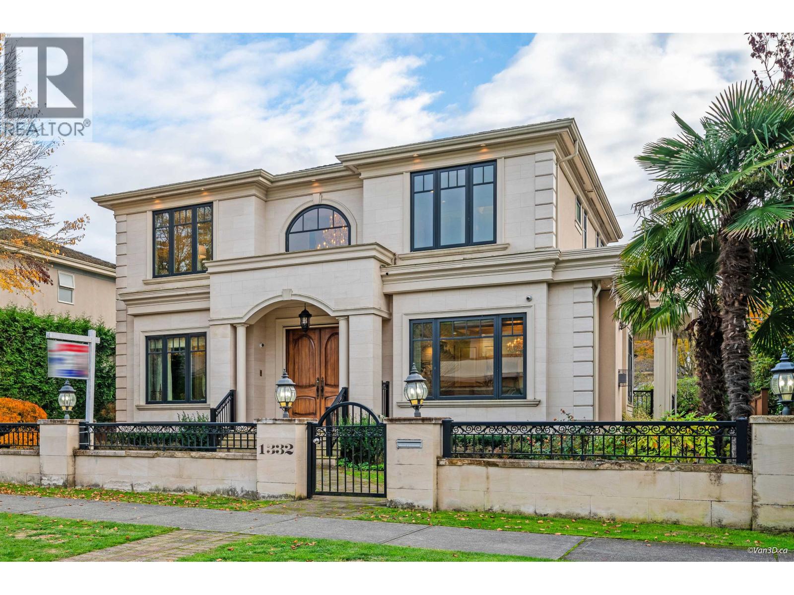 1332 W 47th Ave, Vancouver, BC V6M 2L8