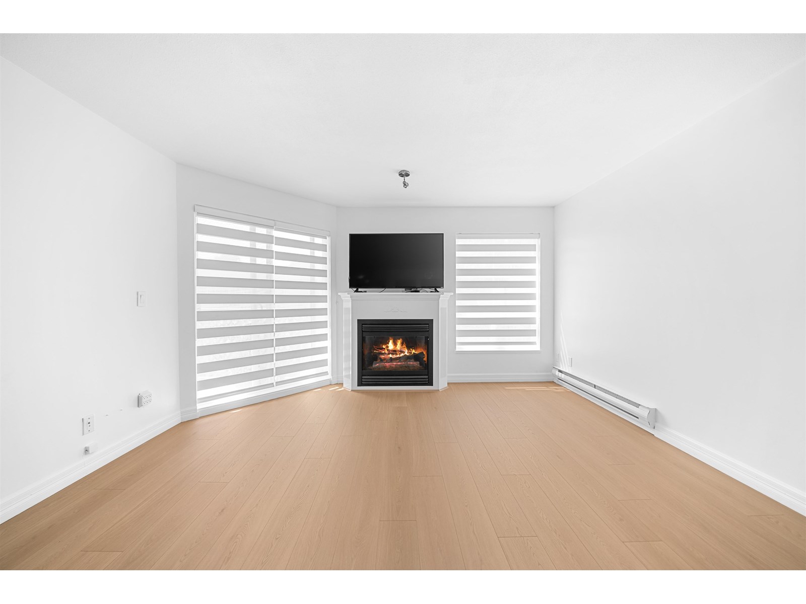 2435 Center Street Unit 407, Abbotsford, BC V2T 2N4