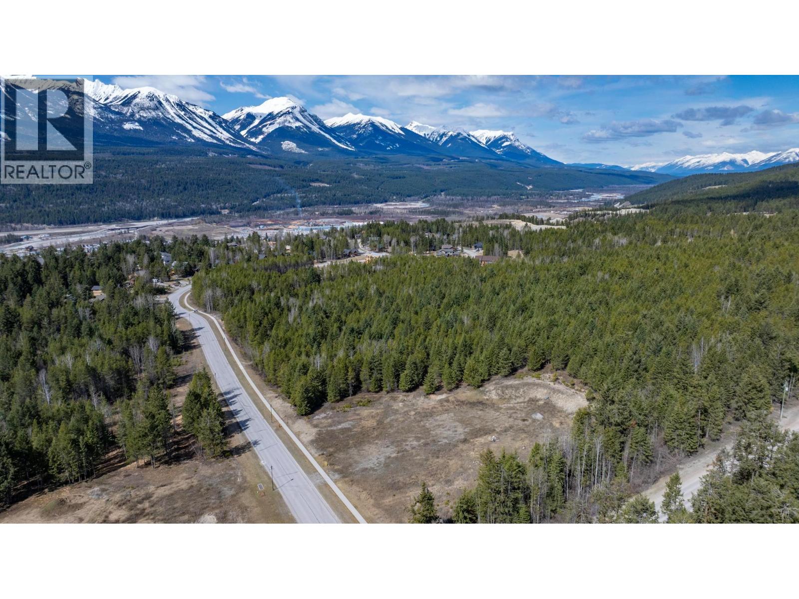 401 Golden Donald Upper Rd, Golden, BC V0A 1H0