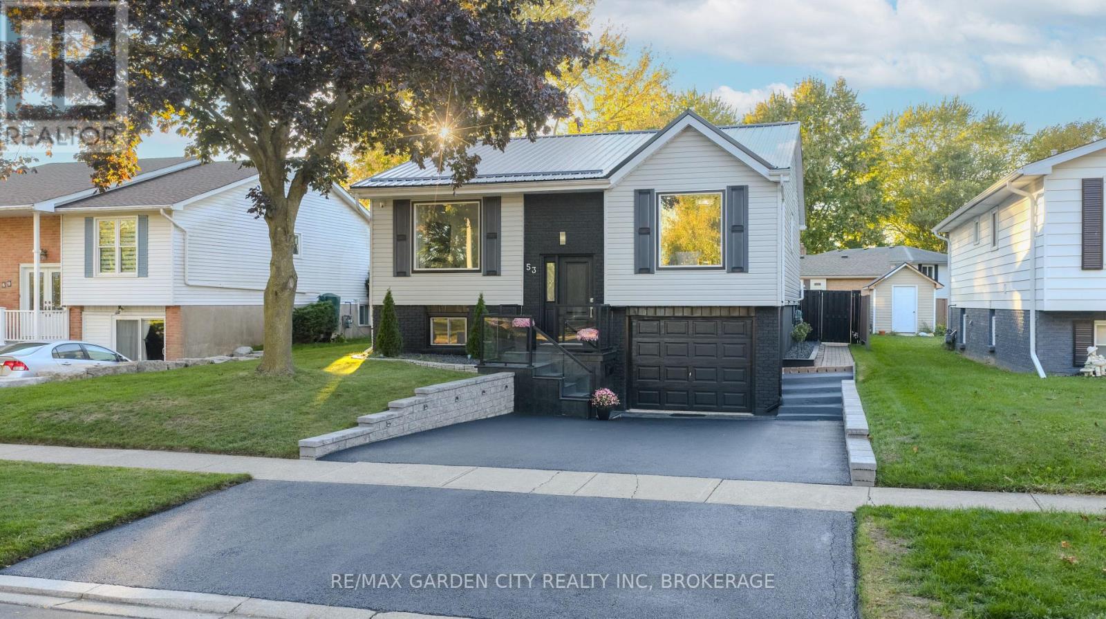 53 Brant Ave, Welland, ON L3C 6C6