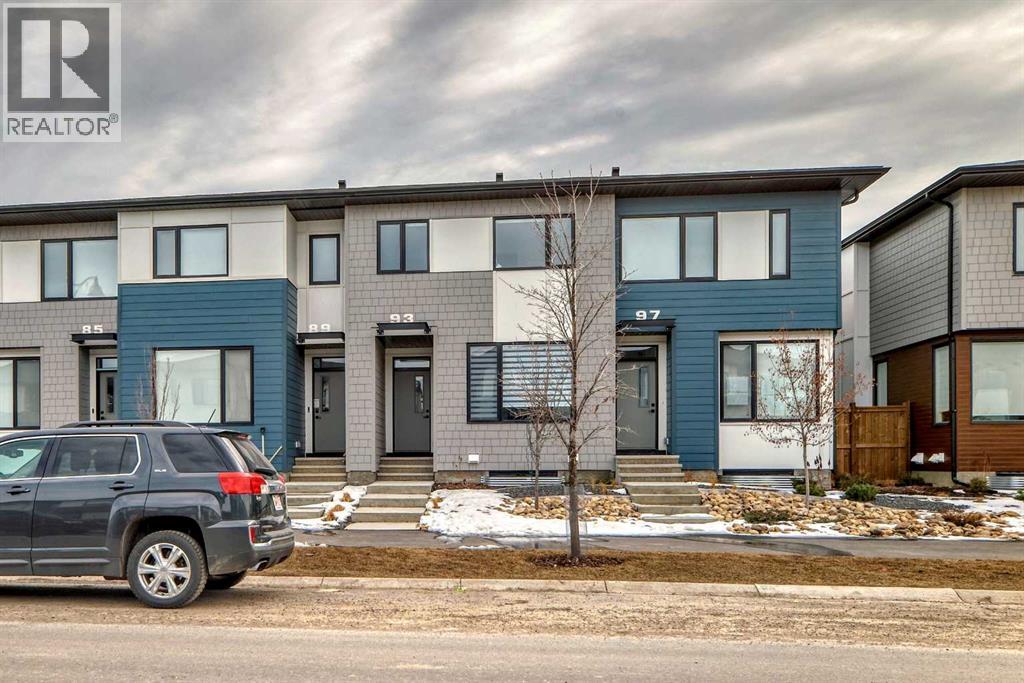 93 Homestead Blvd NE, Calgary, AB T3J 2H1