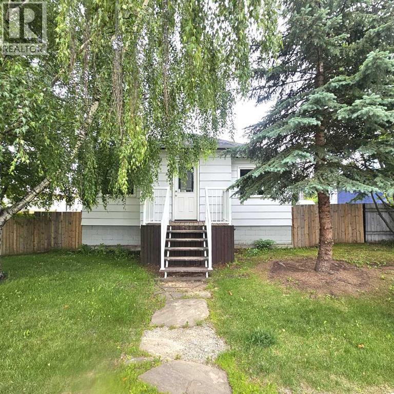 9 Avenue Unit 4729, Edson, AB T7E 1E3