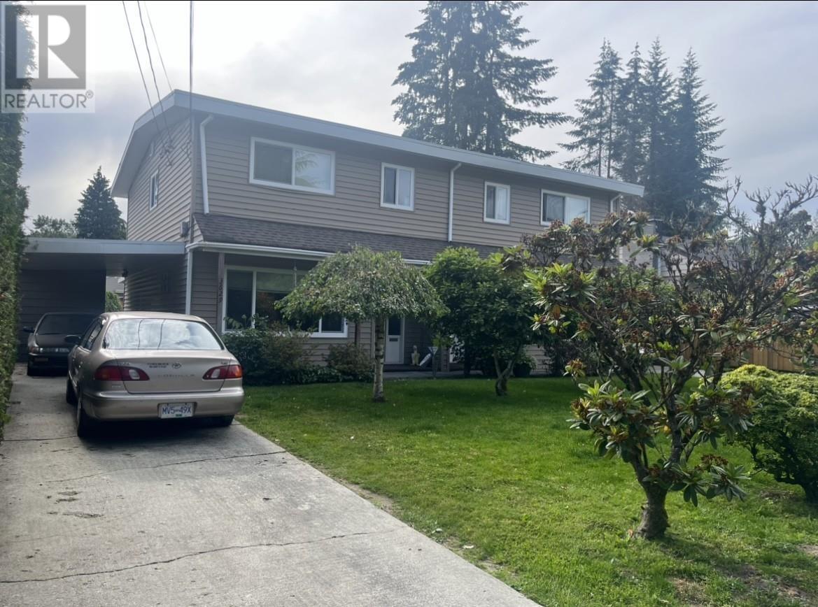 3629-3631 Flint St, Port Coquitlam, BC V3B 4J9