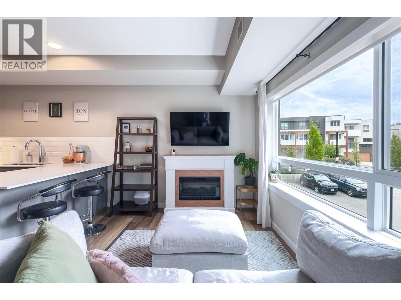 722 Valley Road Unit 219, Kelowna, BC V1V 0E2