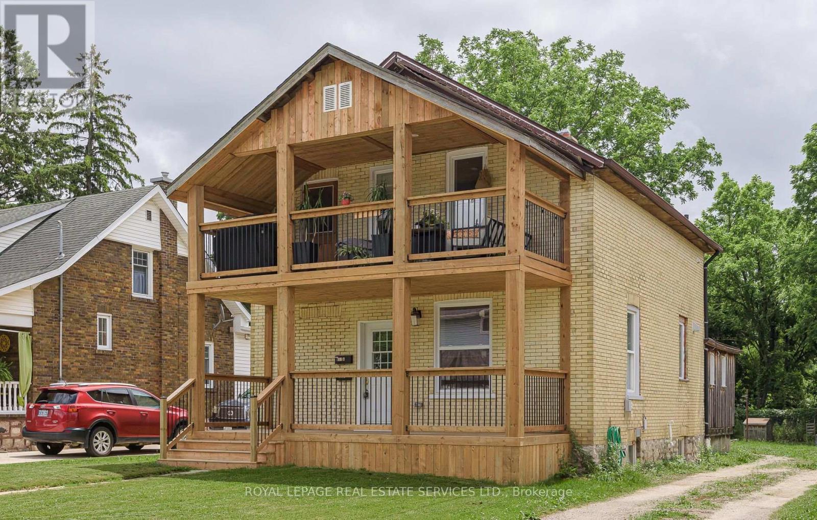 631 Lawrence St, Cambridge, ON N3H 2M8