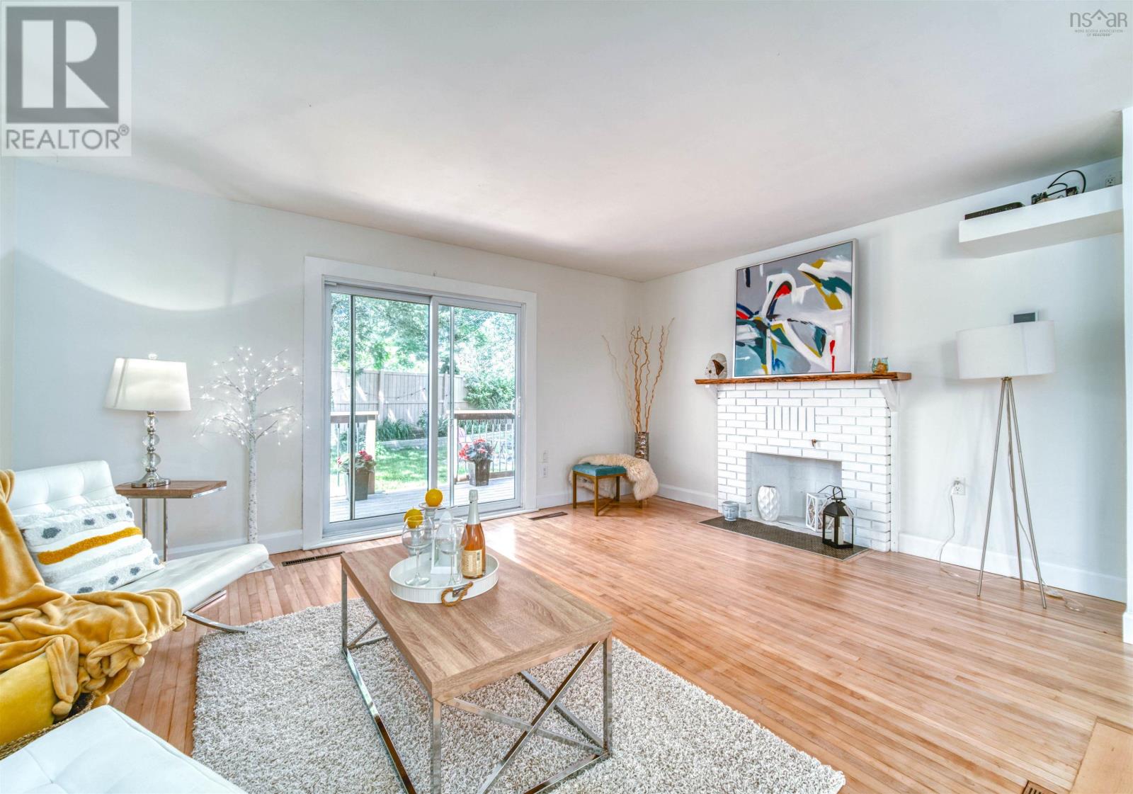 38 Harris Rd, Dartmouth, NS B2Y 3J4