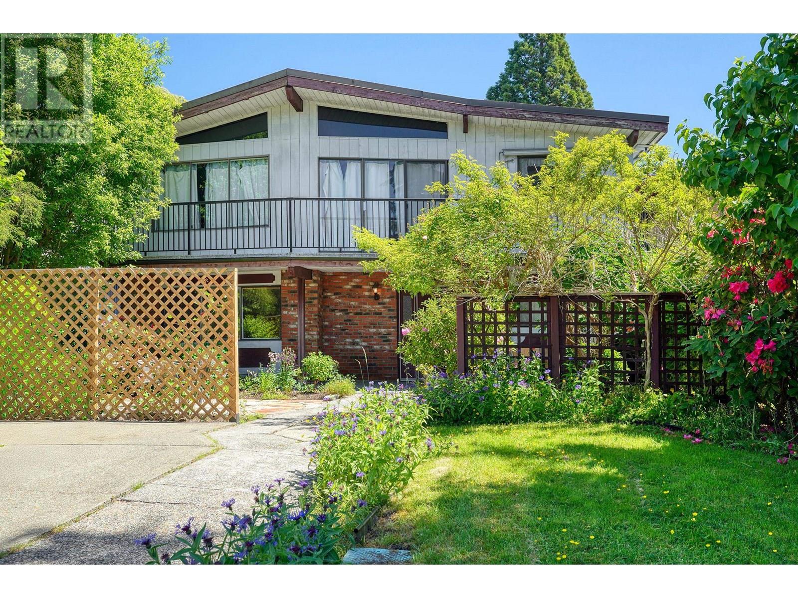 10540 Seamount Rd, Richmond, BC V7A 4P6