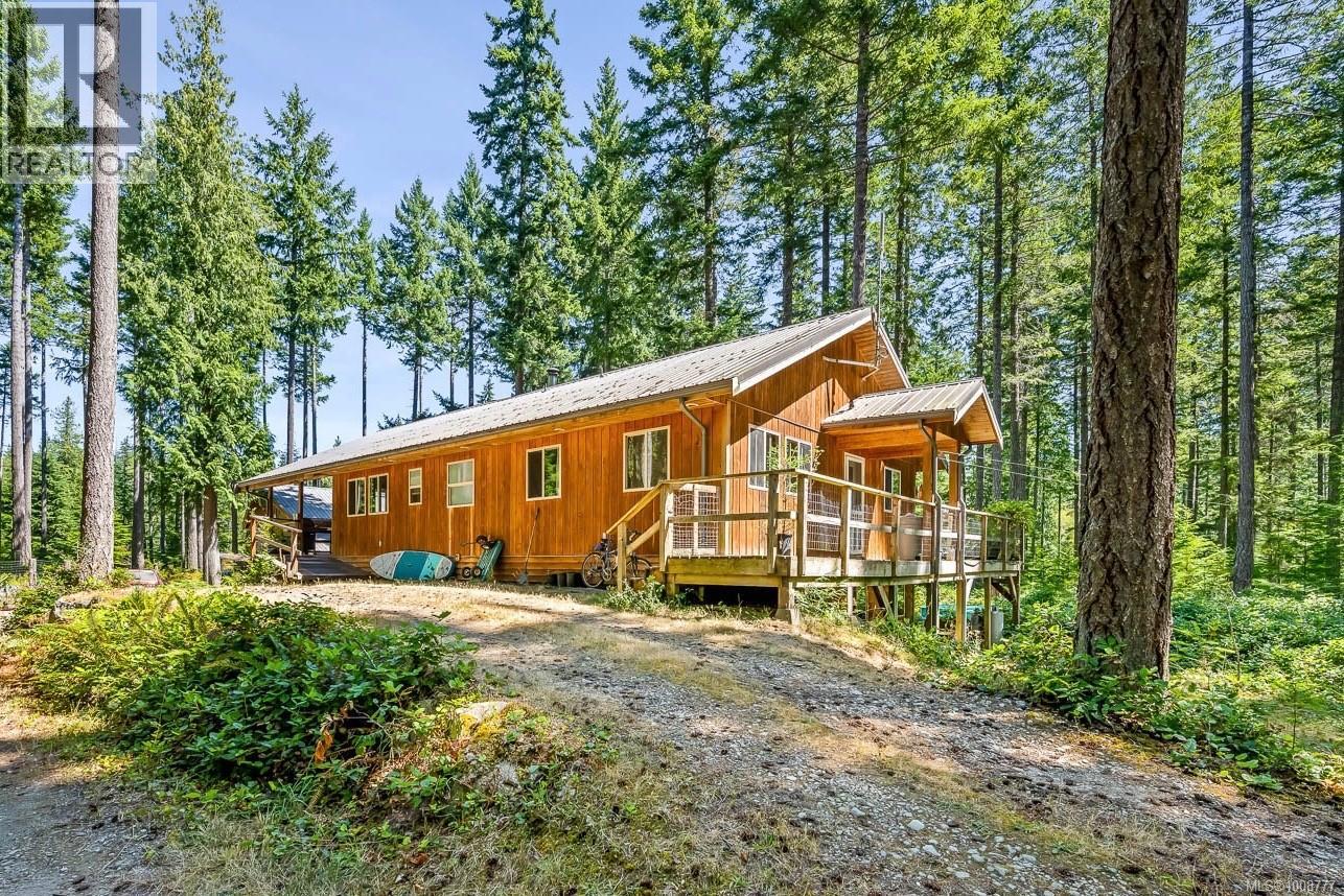 924 Siskin Ln, Cortes Island, BC V0P 1K0