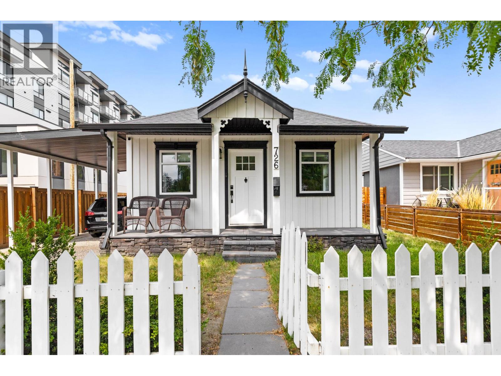 726 Coronation Ave, Kelowna, BC V1Y 7A3