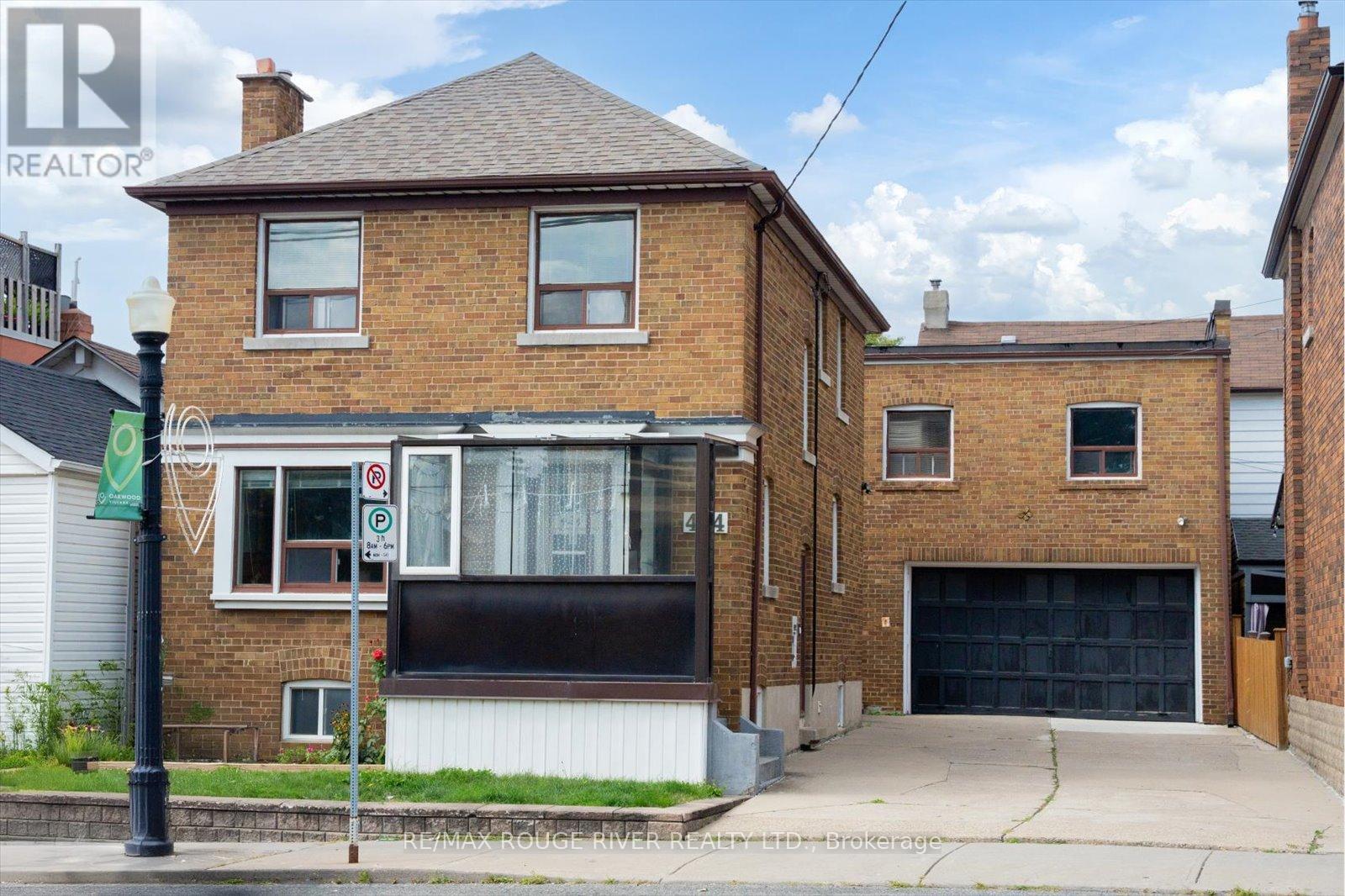 424 Oakwood Ave, Toronto, ON M6E 2W3