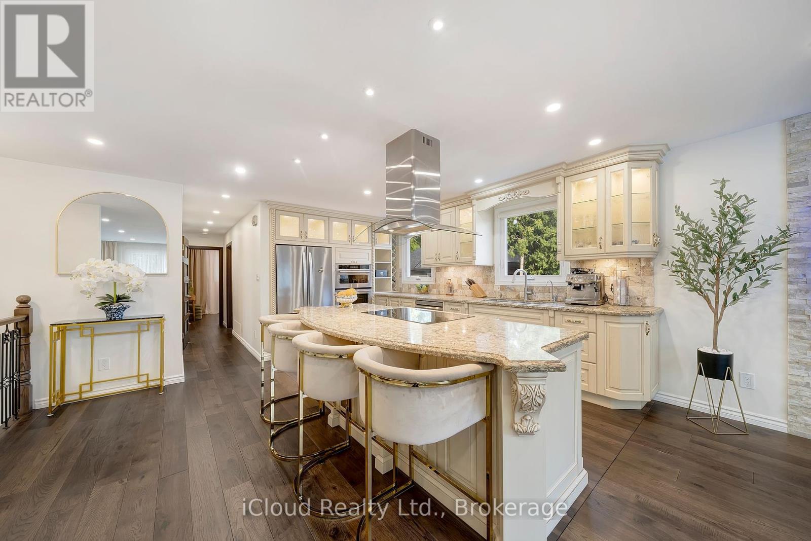 731 Hager Ave, Burlington, ON L7S 1W9