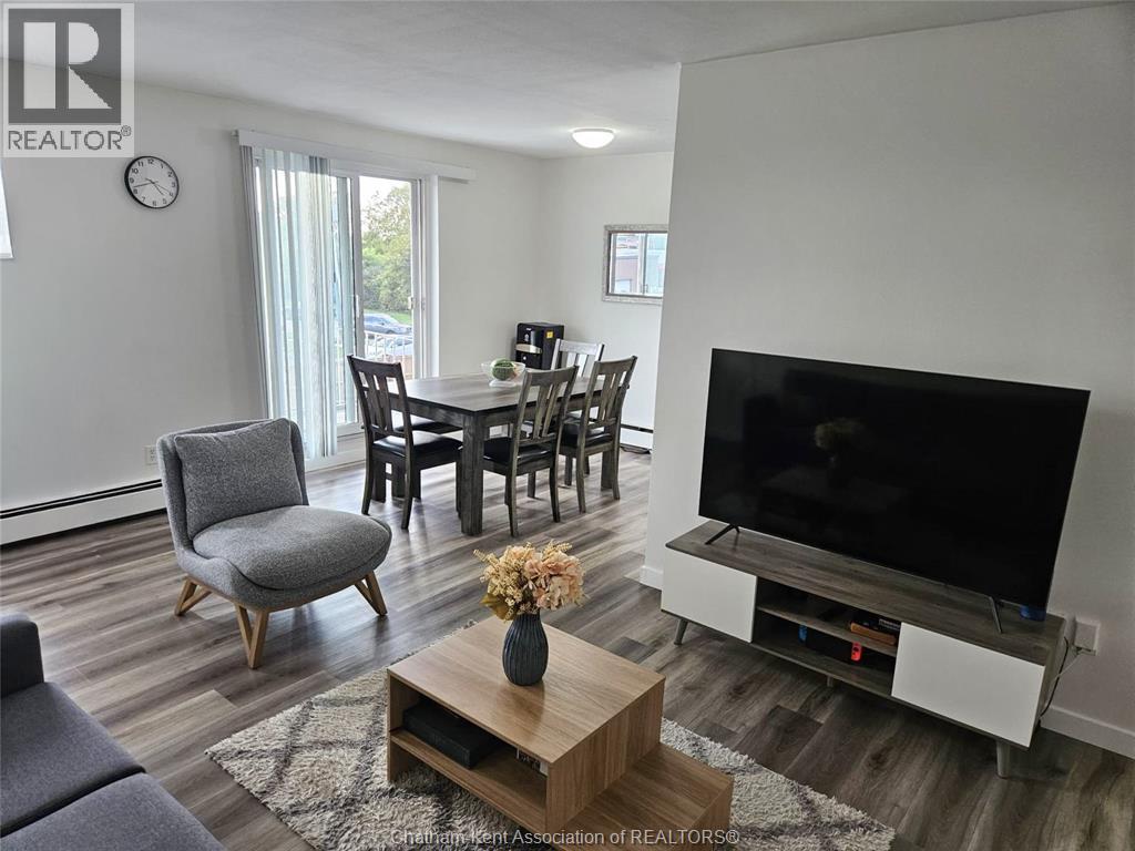122 Riverview Drive Unit 235, Chatham, ON N7M 1A5