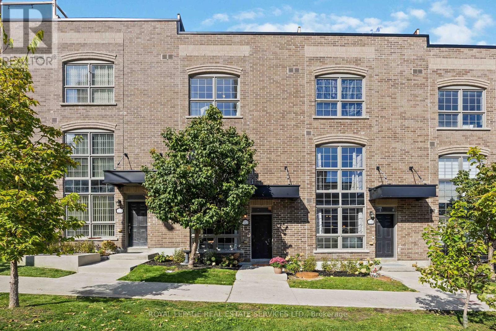 212 Brandon Ave, Toronto, ON M6H 0C5