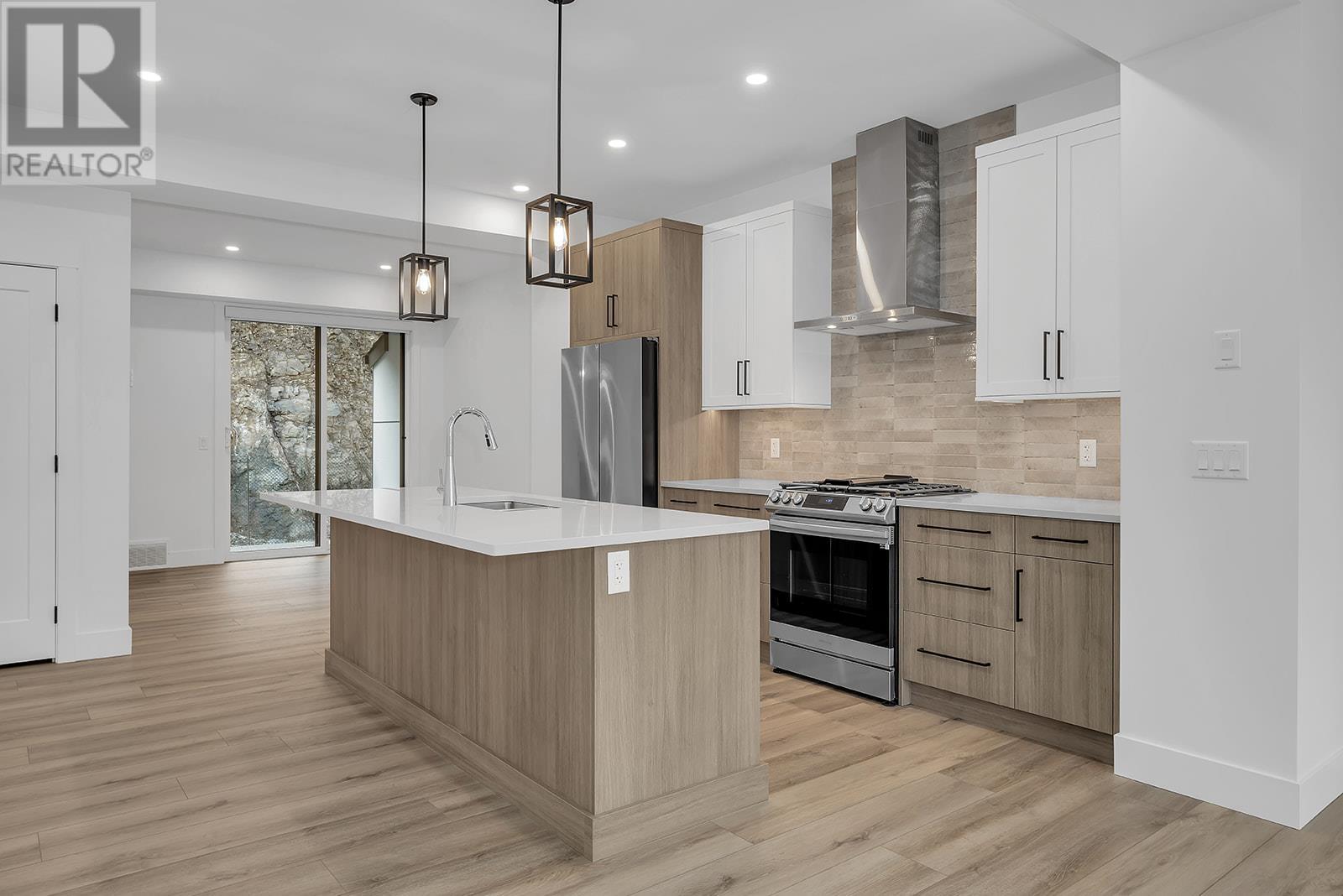 2835 Canyon Crest Drive Unit 12, West Kelowna, BC V4T 0G8