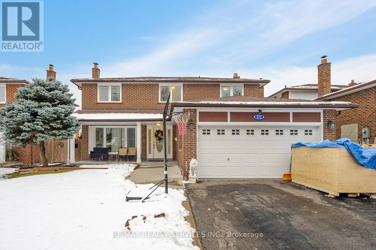 277 Centre St N, Brampton, ON L6V 2R3