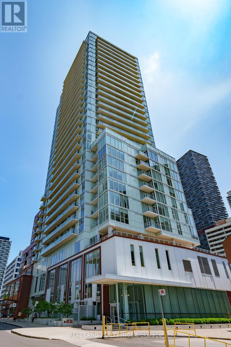 814 33 Helendale Ave, Toronto, ON M4R 0A4