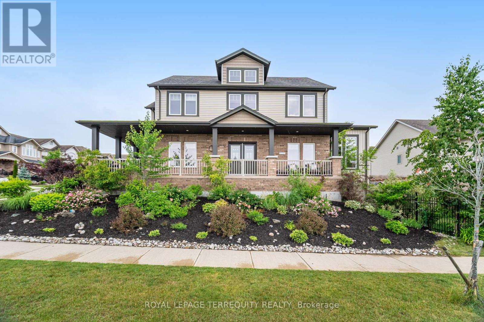 387 Gravel Ridge Trl, Kitchener, ON N2E 0B9