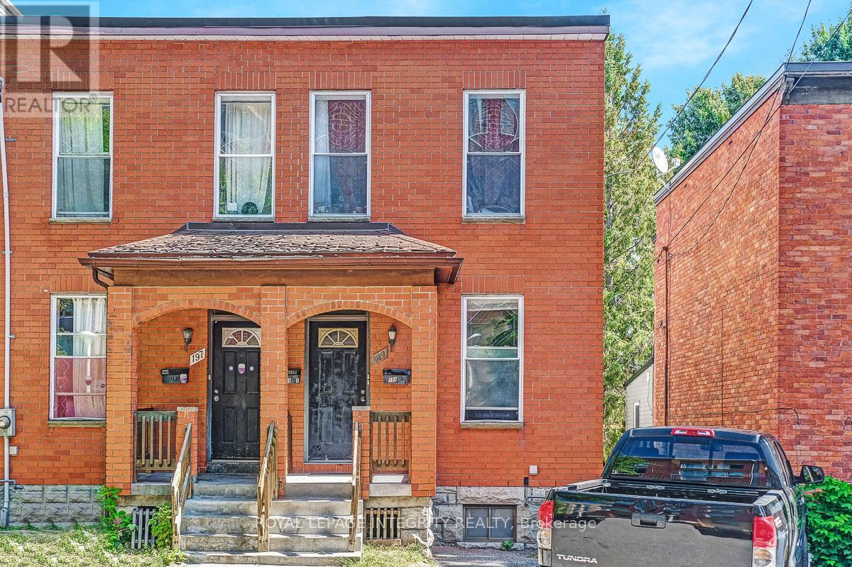 199 Henderson Ave, Ottawa, ON K1N 7P7