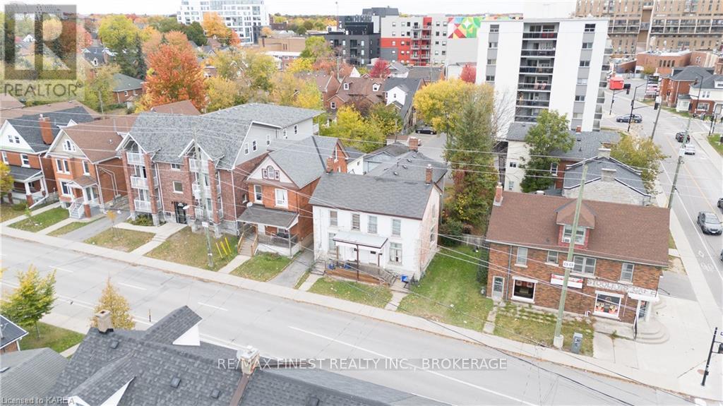 357-359 Johnson St, Kingston, ON K7L 1Y9