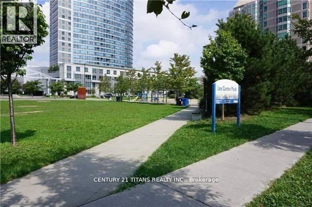 2015 36 Lee Centre Dr E, Toronto, ON M1H 3K2