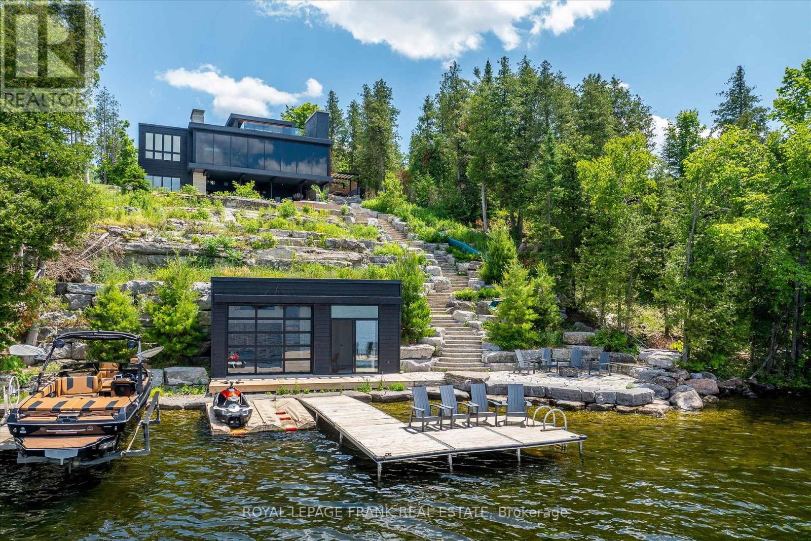 910 Birchview Rd, Douro-Dummer, ON K0L 2H0