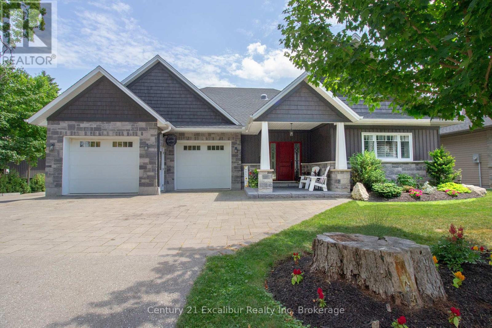 566 St Patrick St E, Centre Wellington, ON N1M 1N2