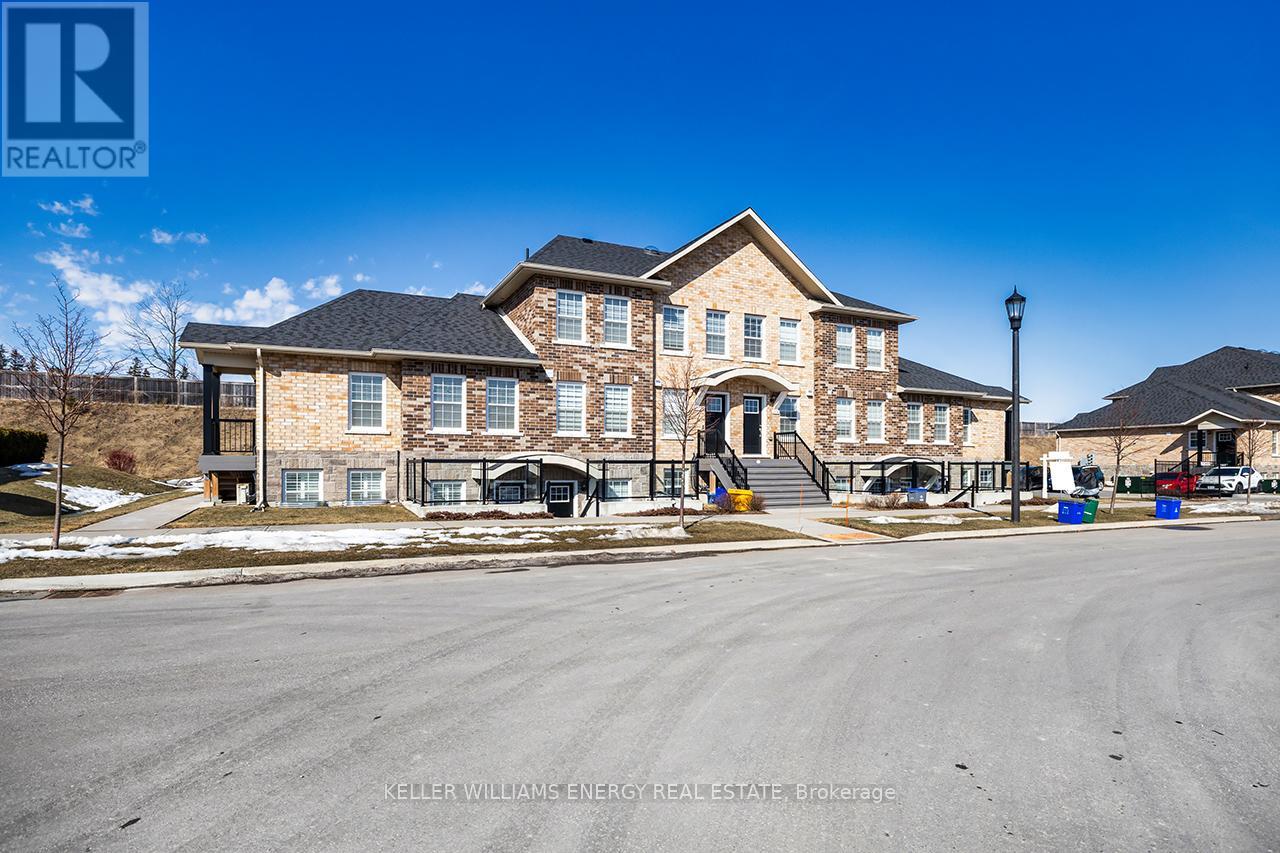310 450 Lonsberry Dr, Cobourg, ON K9A 0K4