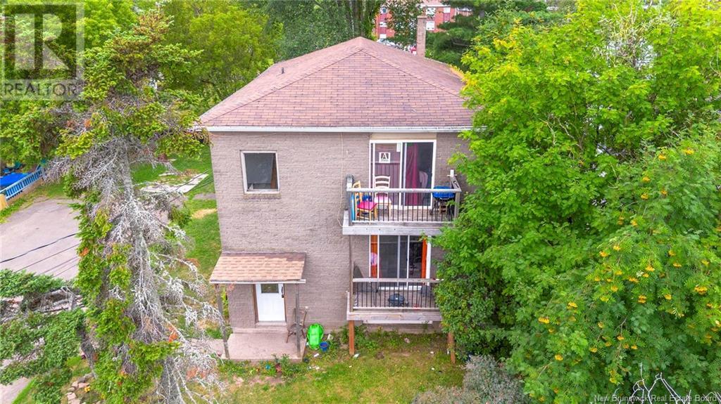 14 Jordan Cres, Moncton, NB E1C 8A9