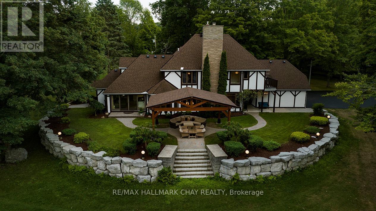4088 Nielsen Rd, Tay, ON L0K 2C0