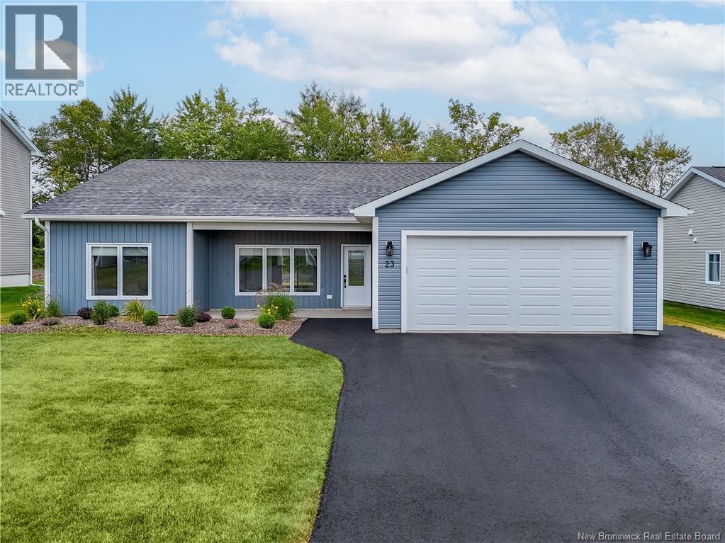 23 Boxwood Ln, New Maryland, NB E3C 0R7