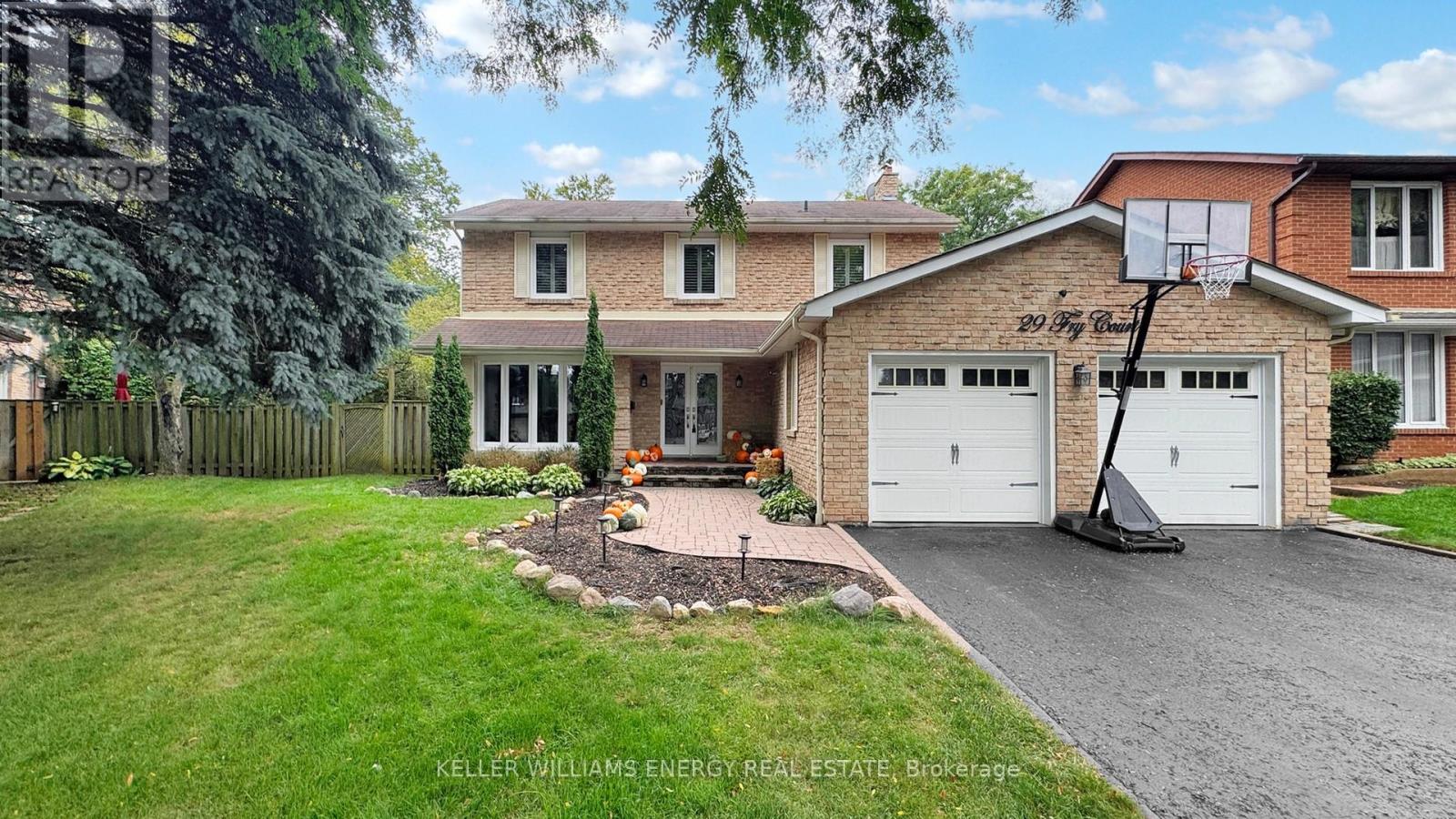 29 Fry Ct, Markham, ON L3P 4G9
