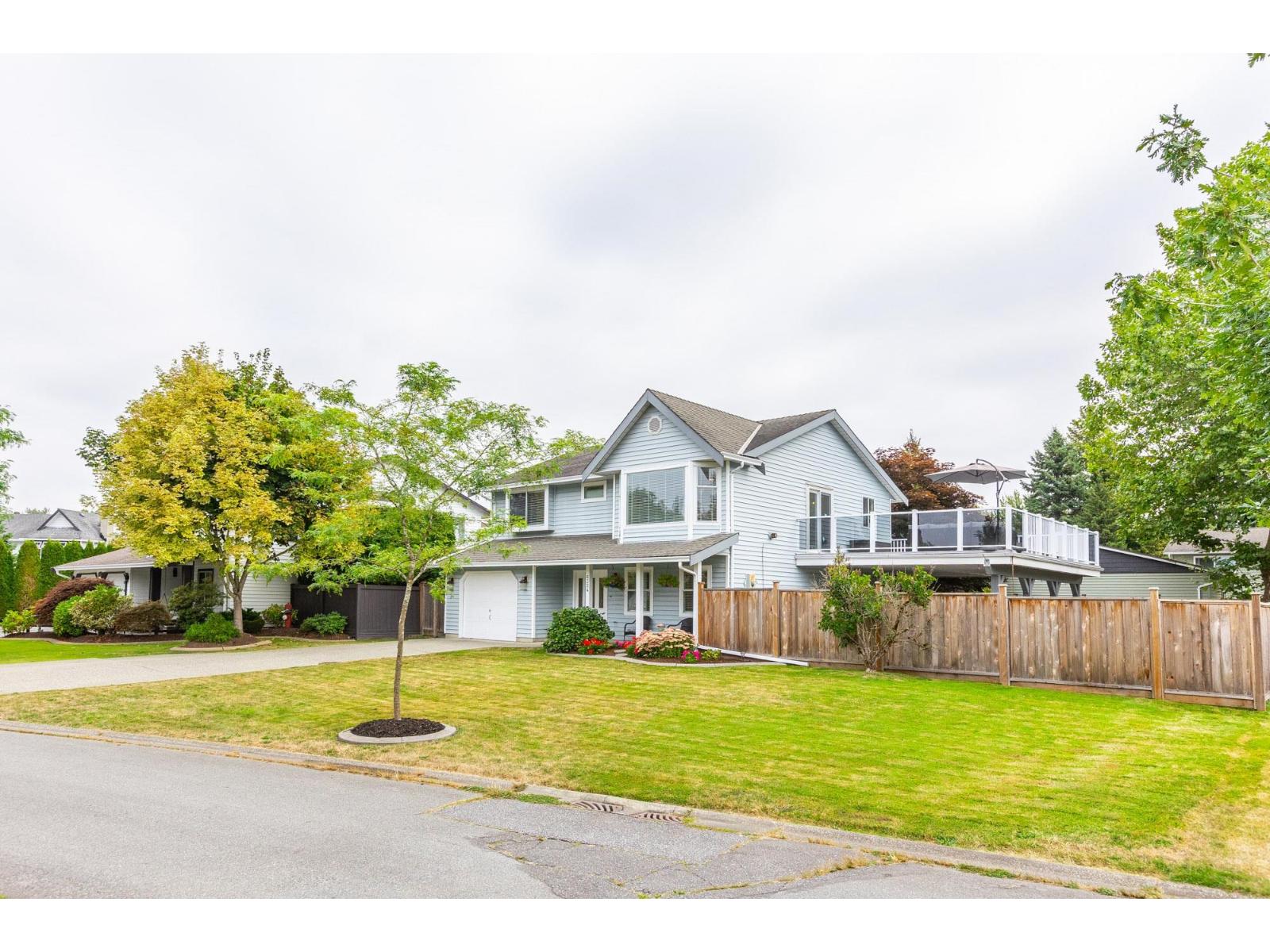 172 Street Unit 6324 #a, Surrey, BC V3S 6V4