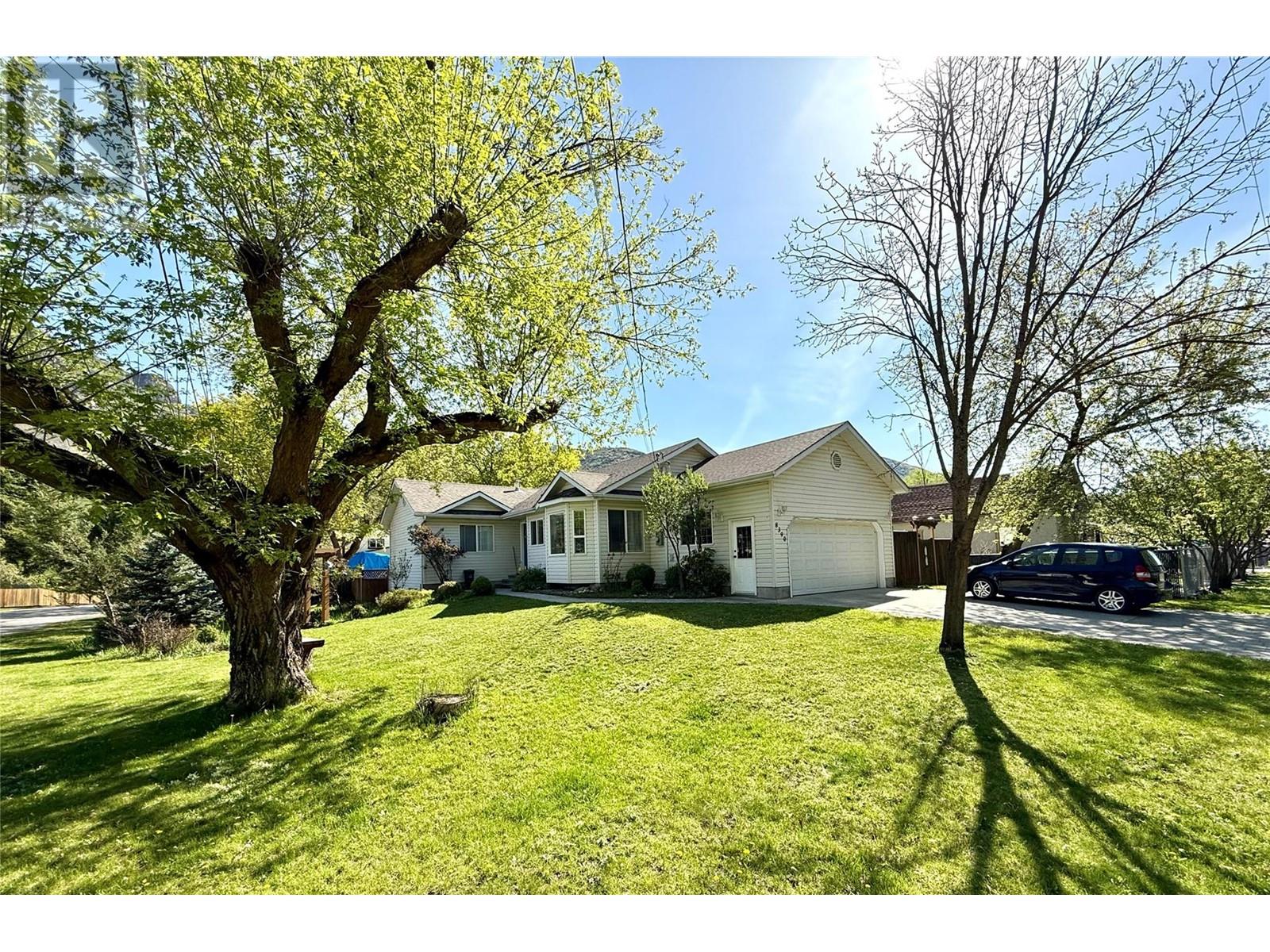8390 Riverside Dr, Grand Forks, BC V0H 1H0