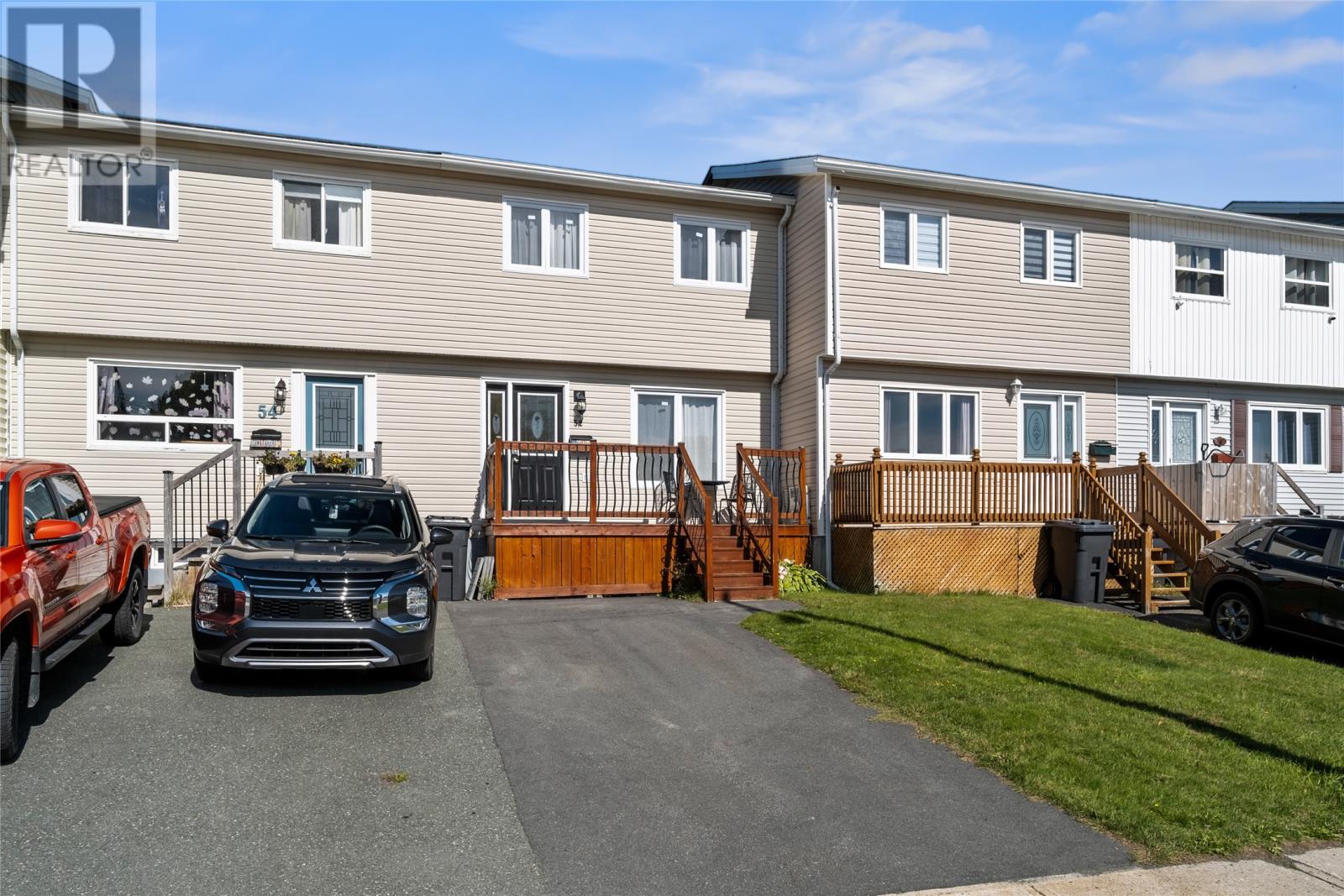 52 Lindbergh Cres, Mount Pearl, NL A1N 2E6