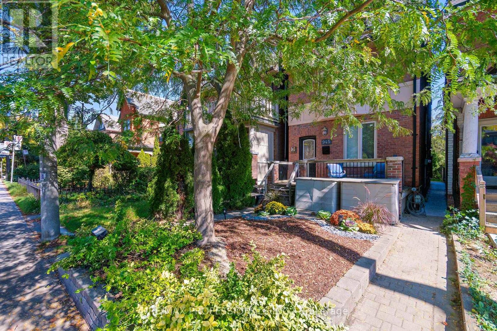 945 Logan Ave, Toronto, ON M4K 3E3