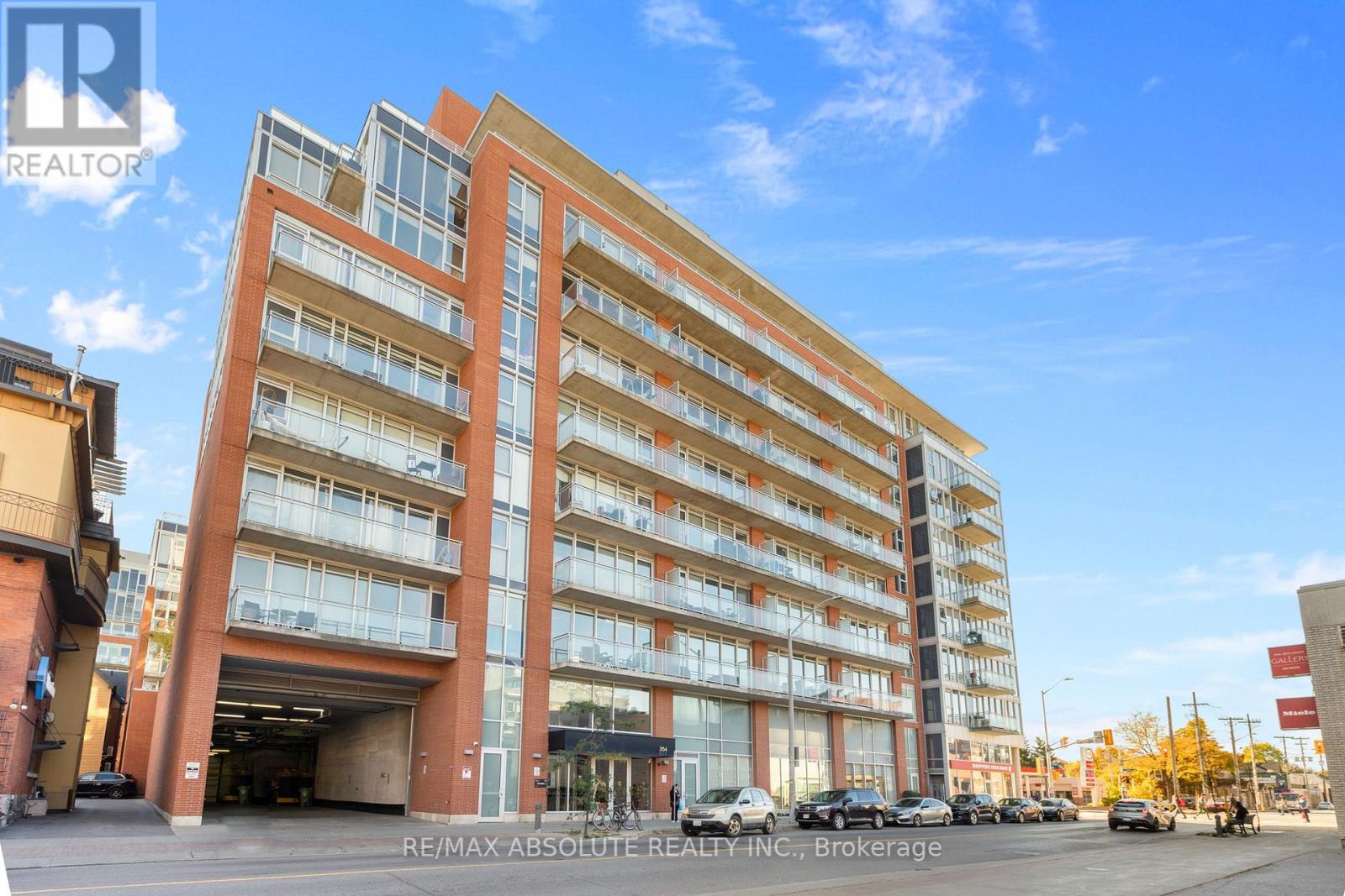 906 354 Gladstone Ave, Ottawa, ON K2P 0R4