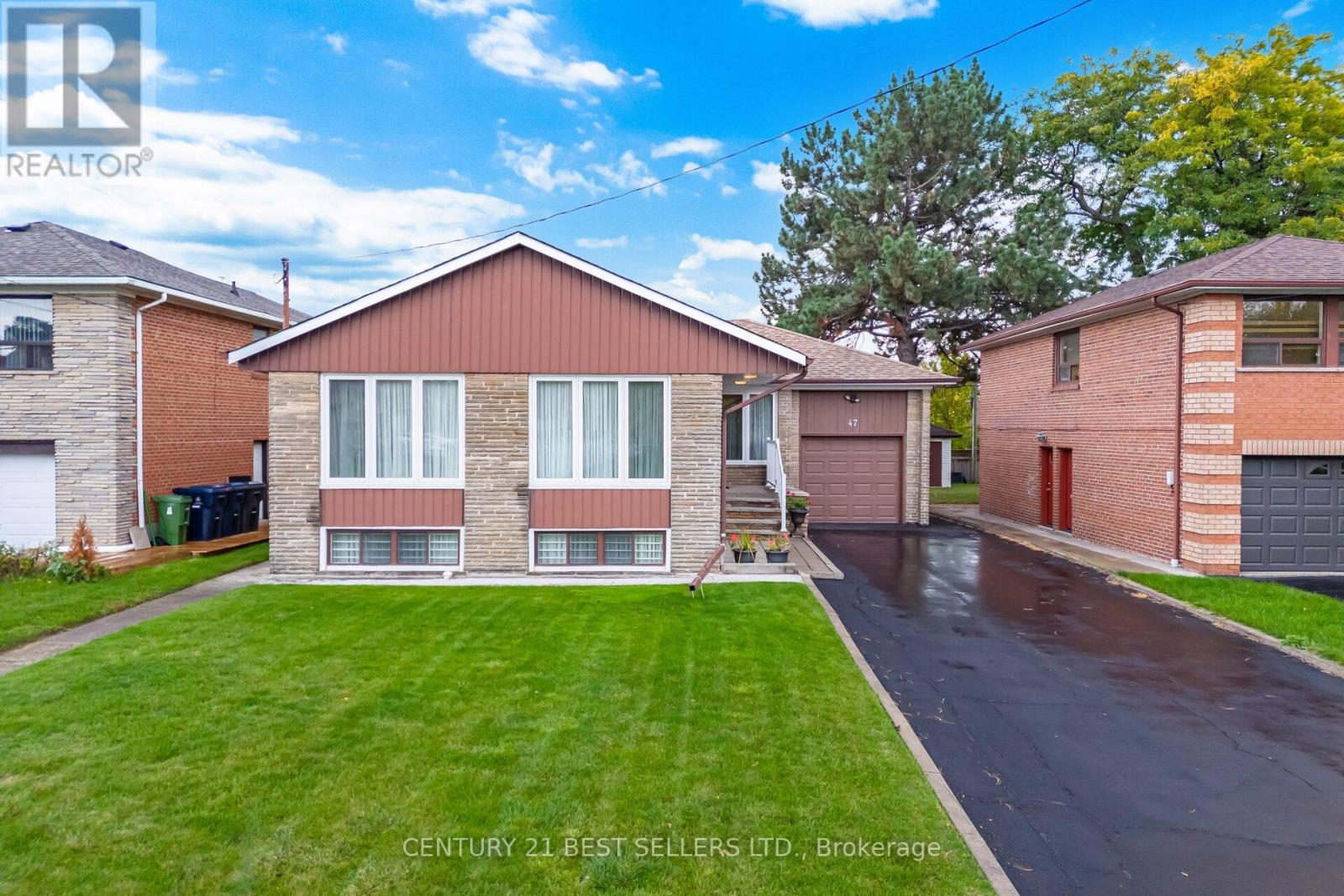 47 Wenderly Dr, Toronto, ON M6B 2P1