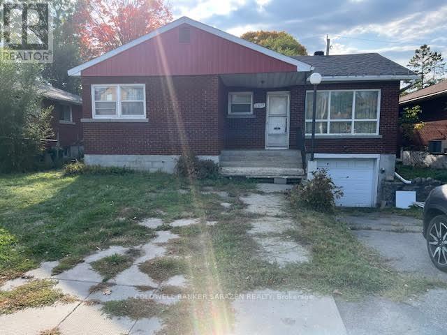 1274 Woodroffe Ave, Ottawa, ON K2C 2T6